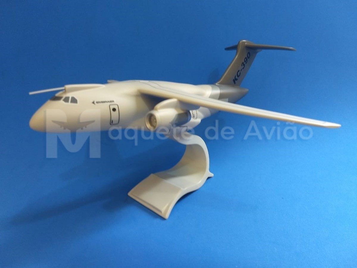 Maquete KC-390